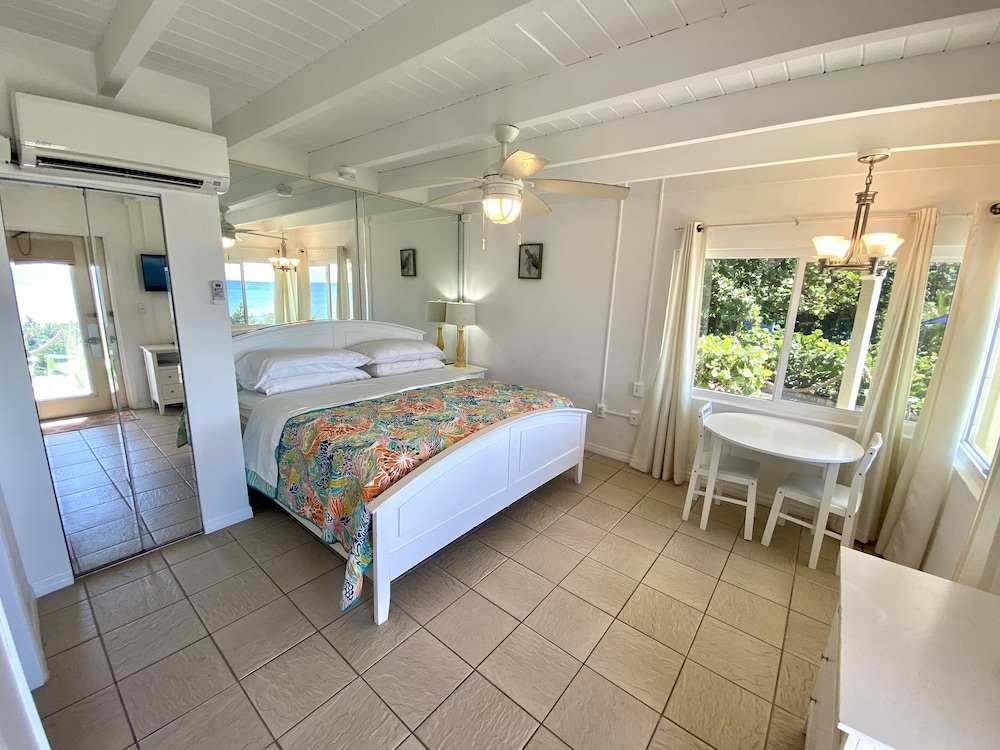 Pearl Beach Inn 5/54