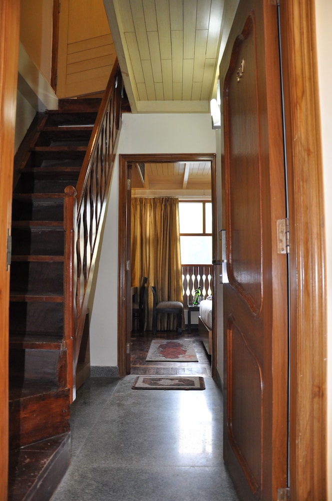 The Manali Inn 40/74