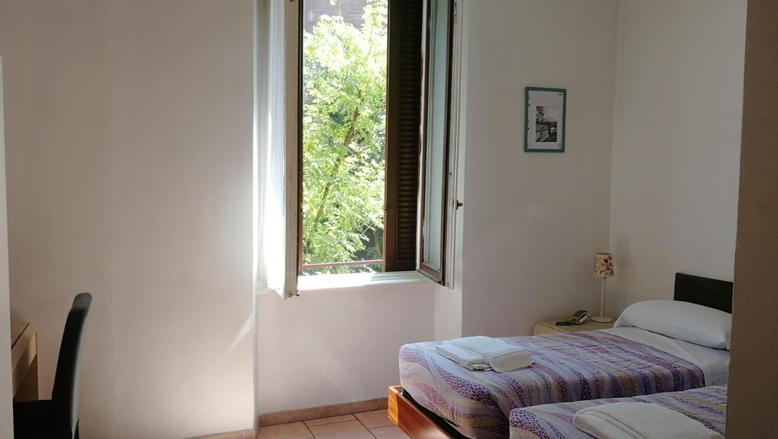 Hotel Gambara 11/50
