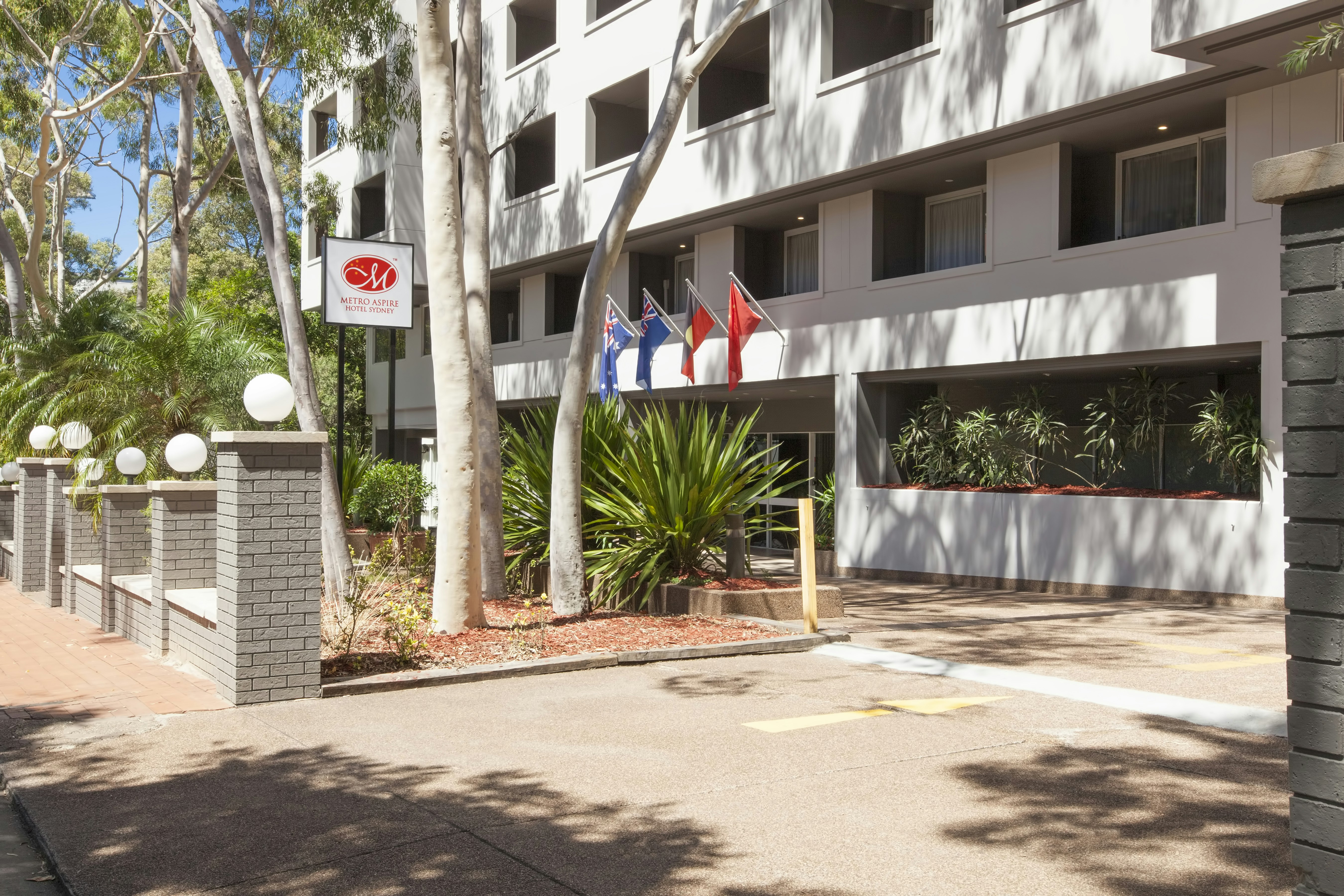 Metro Aspire Hotel Sydney 53/57