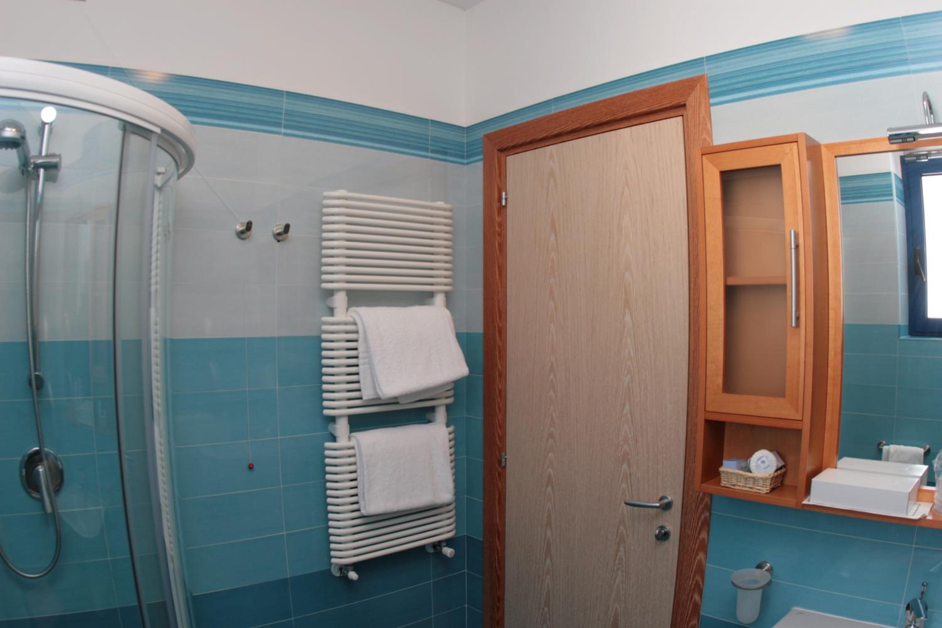 Hotel Yria 24/24