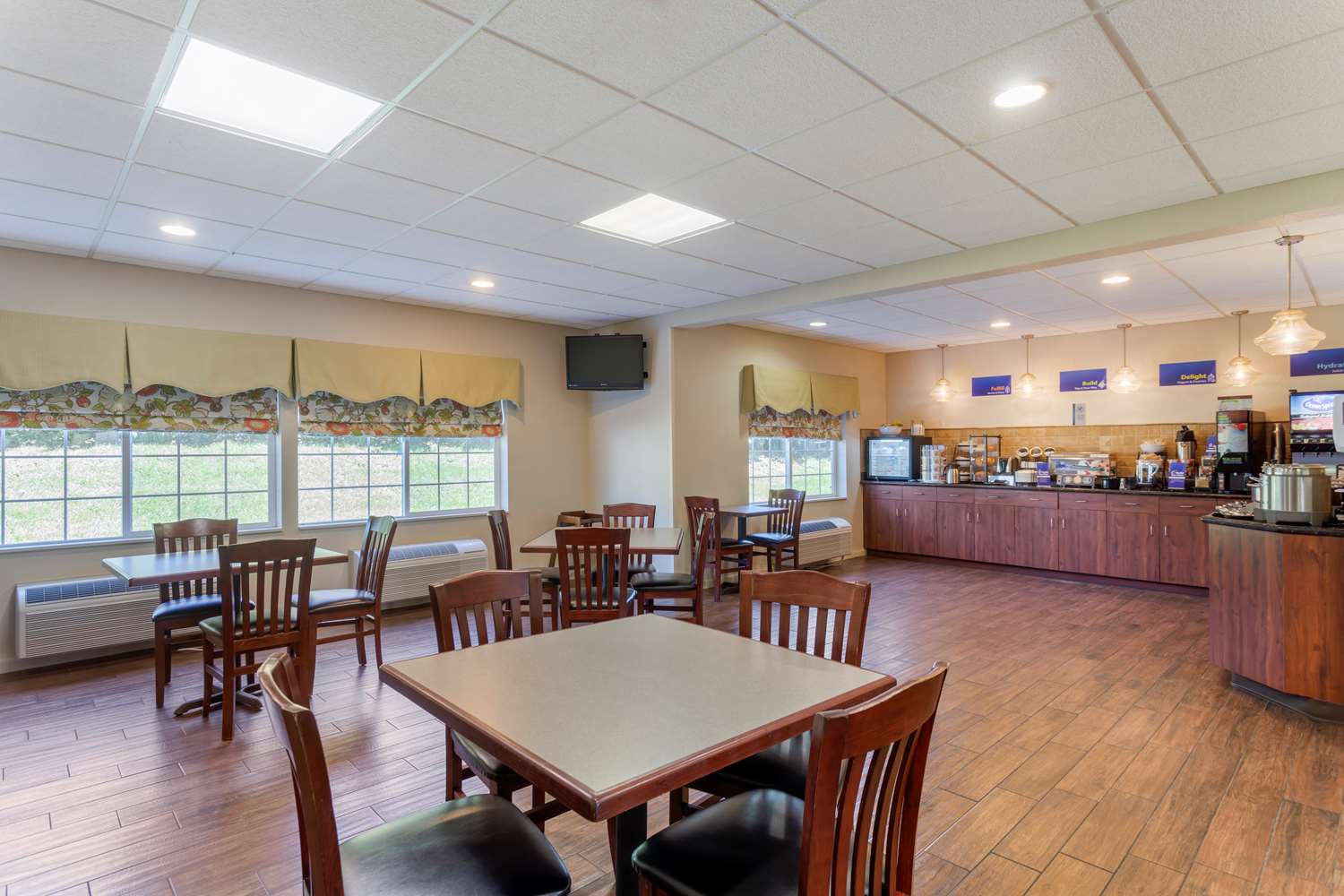 Best Western Lawrenceburg Inn 13/20