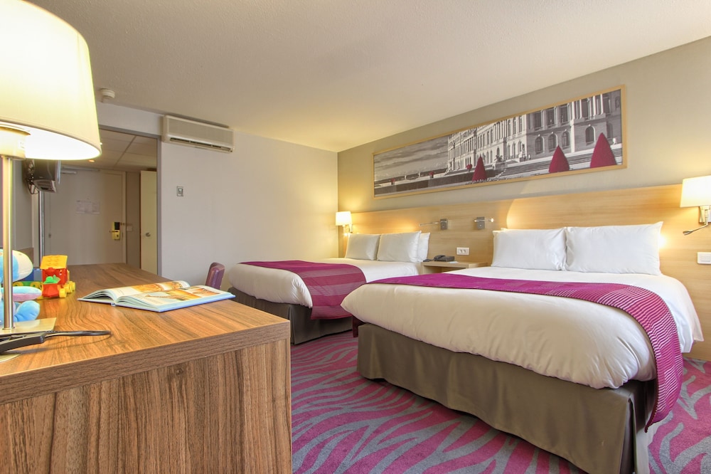 Mercure Paris Velizy 16/74