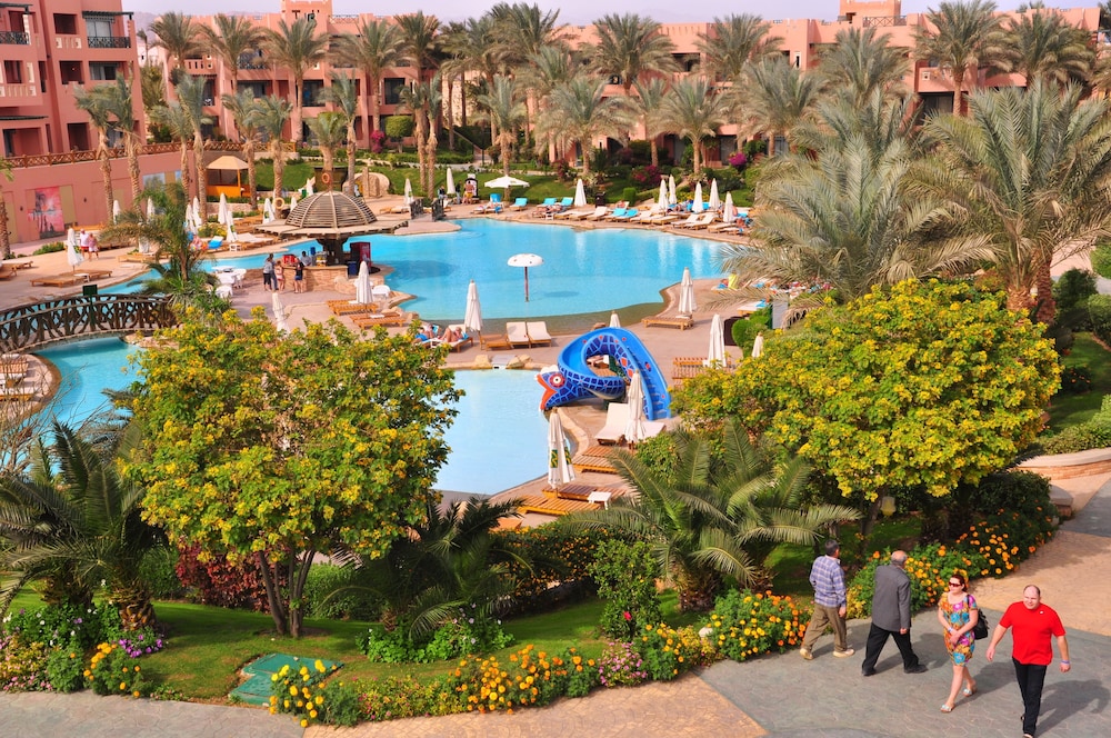 REHANA SHARM RESORT 6/57