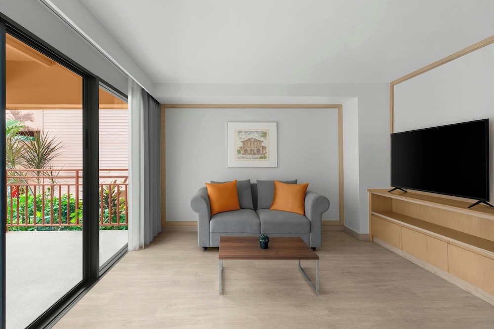 Courtyard by Marriot Phuket Patong Beach 43/65
