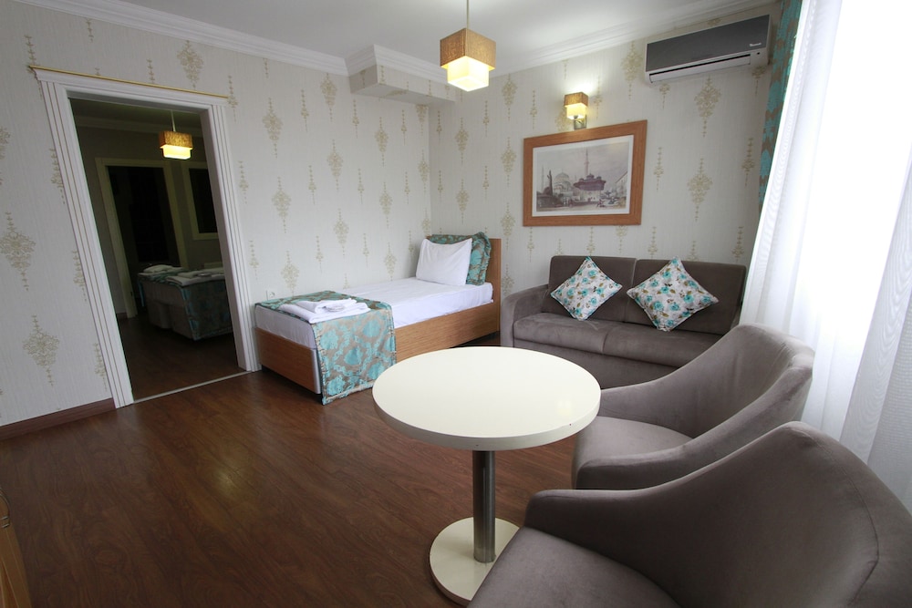 Agora Boutique Hotel & Bistro 19/50