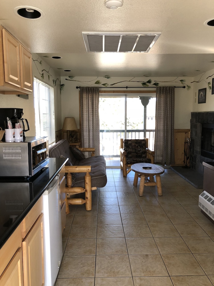Fireside Lodge 32/50