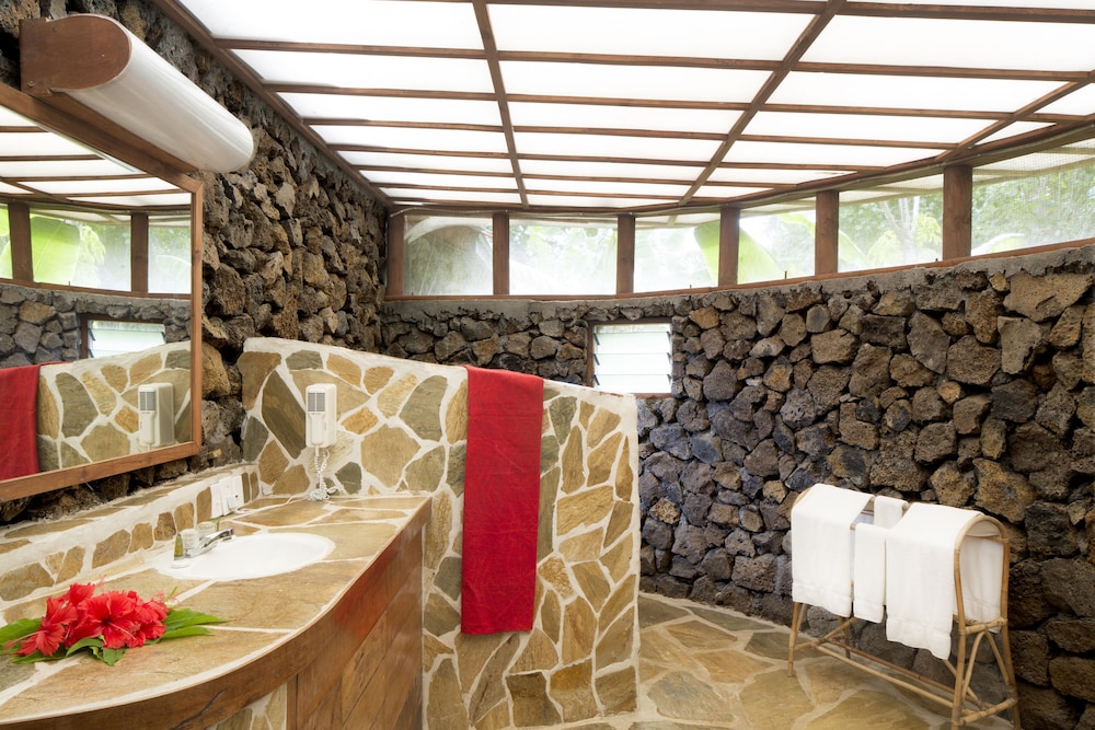 Coconuts Beach Club Resort and Spa 58/60