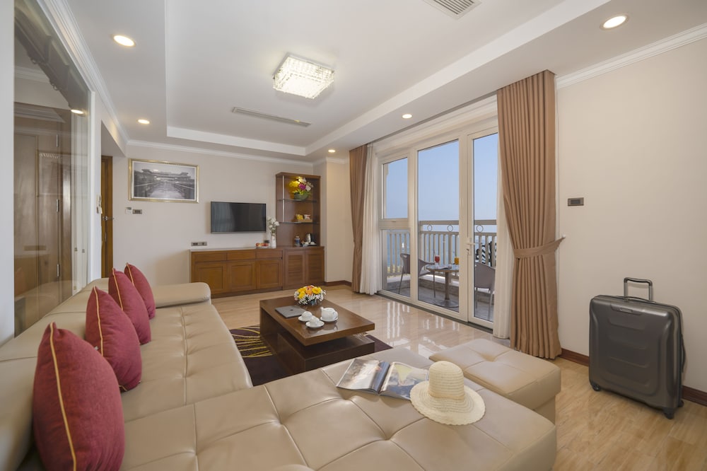 BlueSun Danang Beach Hotel 47/67
