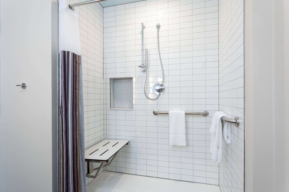 TRYP by Wyndham Orlando 54/54