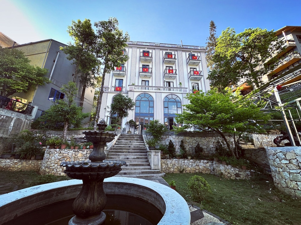 Sapa Wings Hotel 77/87