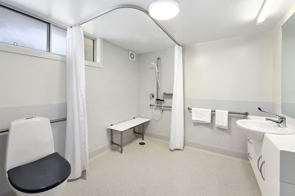 Rotary Lodge Port Macquarie 8/12