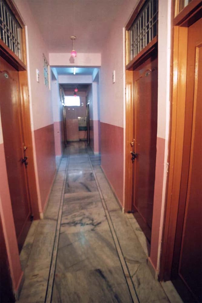 Hotel Ganga Kripa 28/37