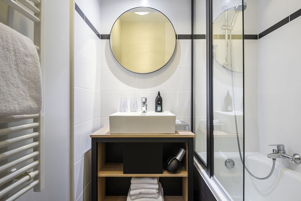 Adagio La Defense Kleber 9/62