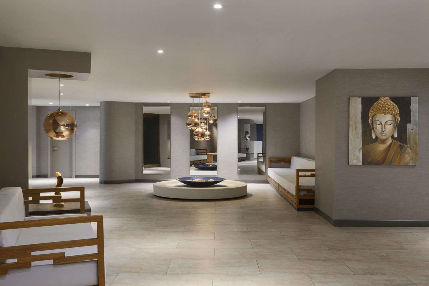 Ramada Hotel & Suites by Wyndham Izmir Kemalpasa 5/12