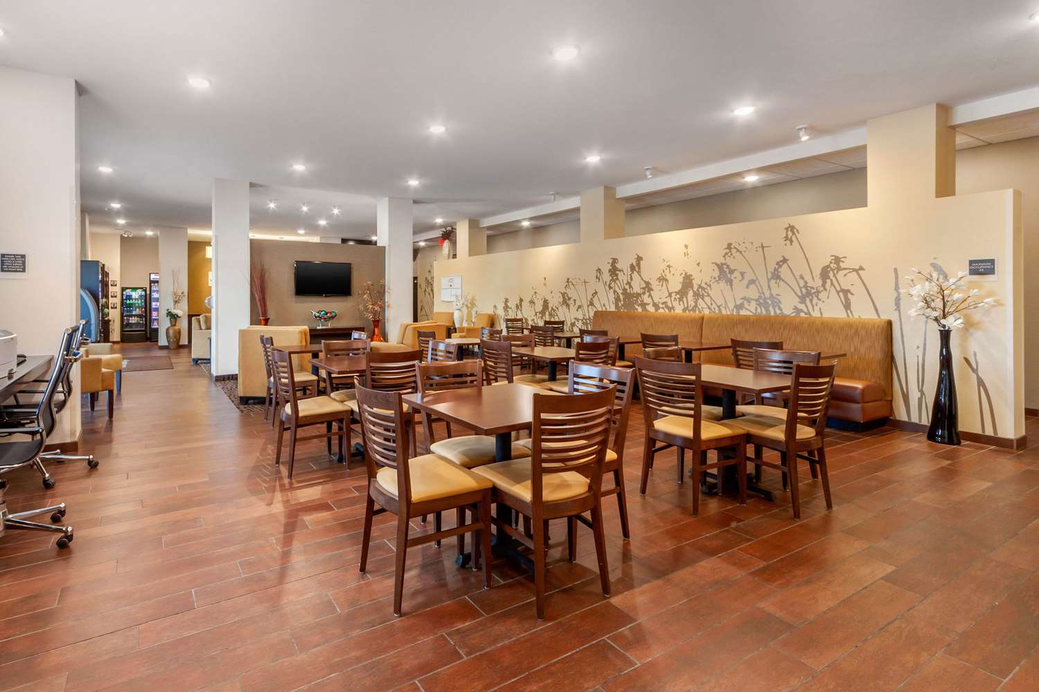 Sleep Inn & Suites Lincoln University Area 33/42
