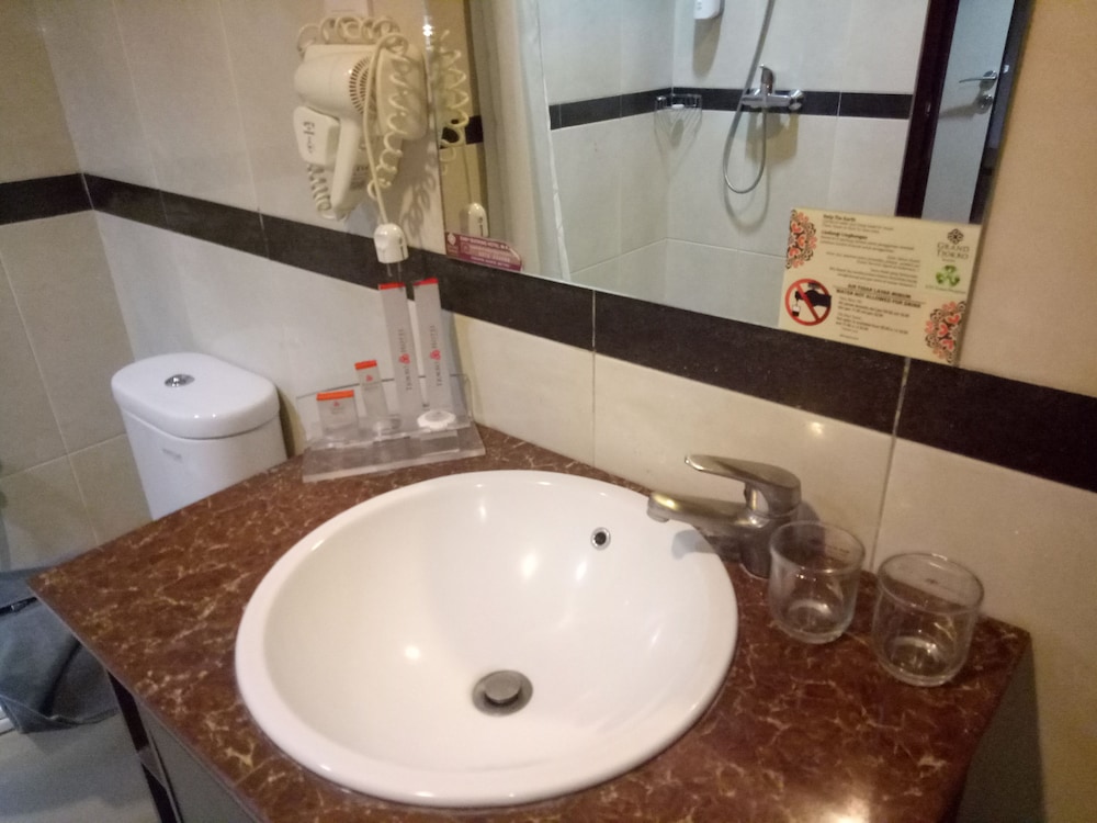 Tjokro Hotel Klaten 60/62