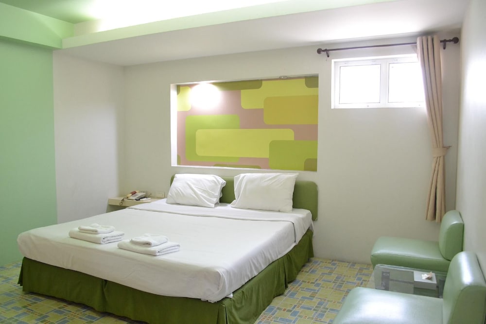 Town House, King Bed