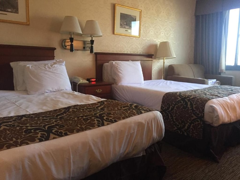 Airway Inn at LaGuardia 25/44