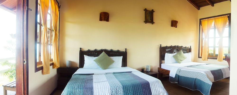 غرفة رومانسية بسريرين مزدوجين بإطلالة على البحر بشرفة، Hotel La Colina 5/7