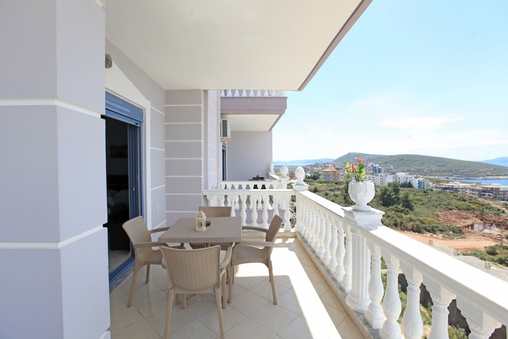 Hotel Keos 7/68