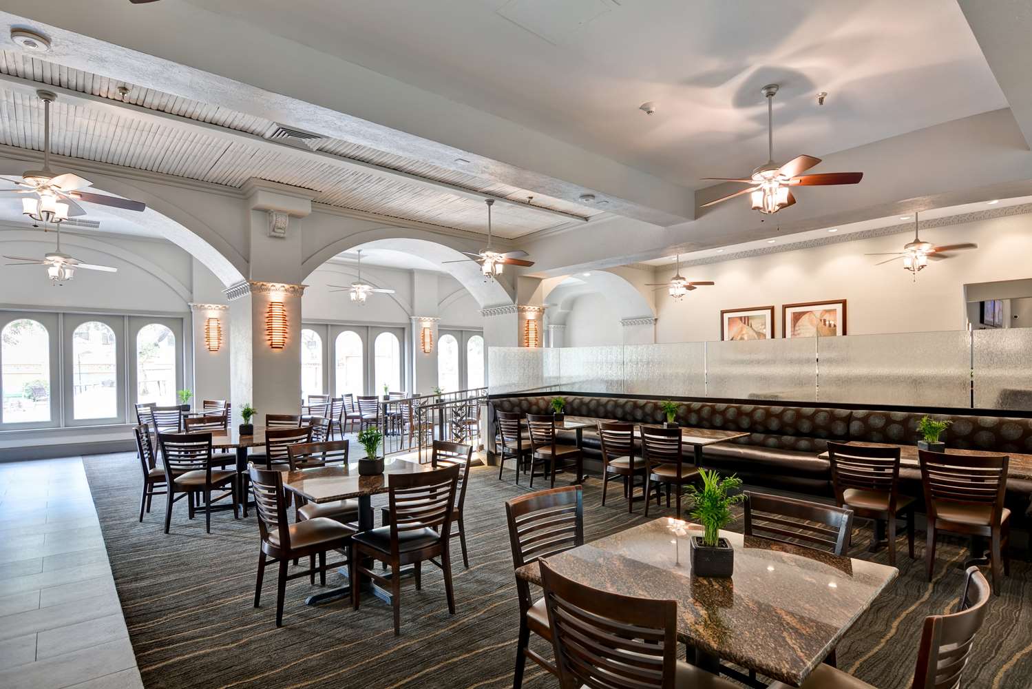 restaurant cafeteria