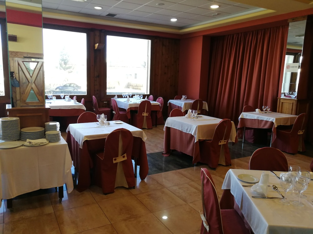 HOTEL DEL SOL 16/19
