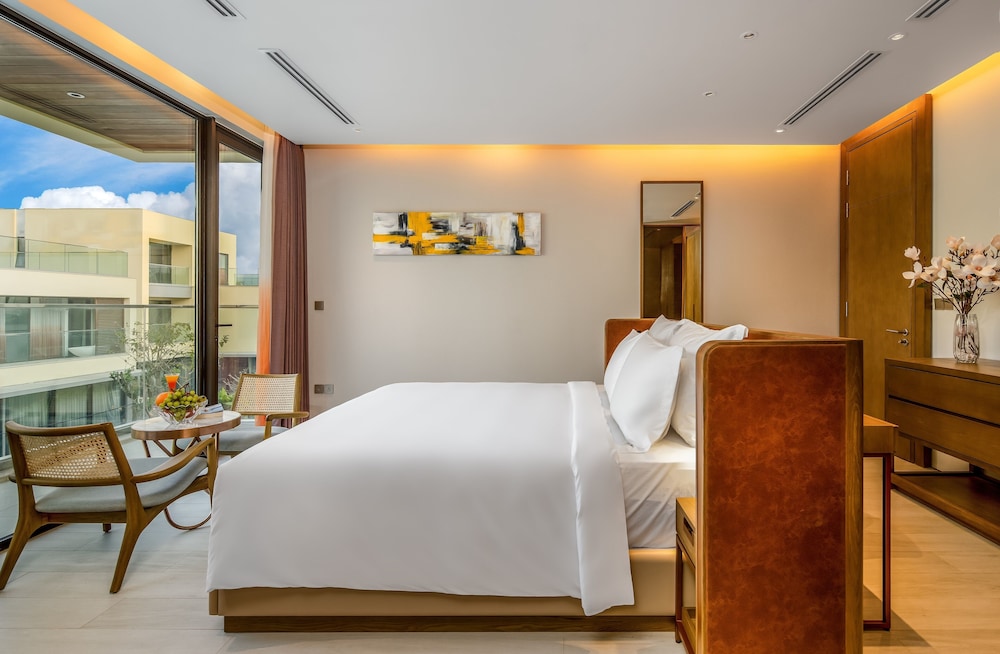 3 Bedrooms, Pool, Villa, 3 King Beds, Garden View، The Five Villas & Resort Quangnam - Danang 5/8
