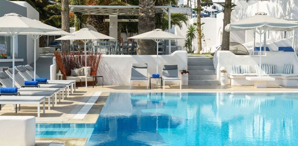 Daedalus in SANTORINI
