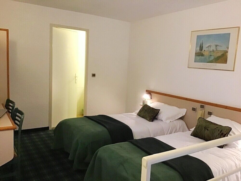 Hotel Christ Roi 14/64