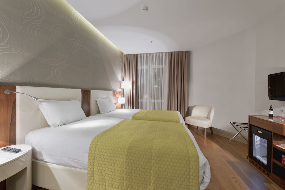 Four Points Flex by Sheraton Istanbul Taksim Square 16/54
