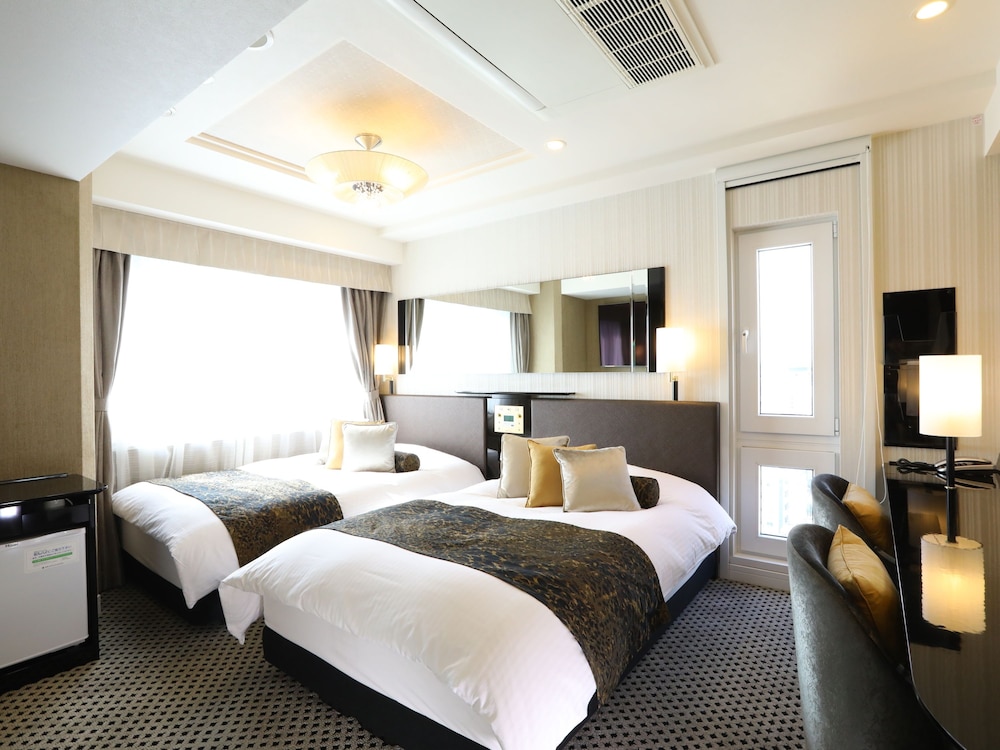 DELUXE, TWIN BEDS