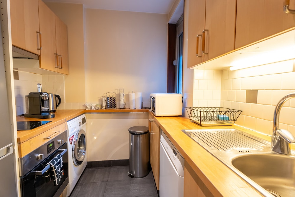 Short Stay Paris Apartments 49/50