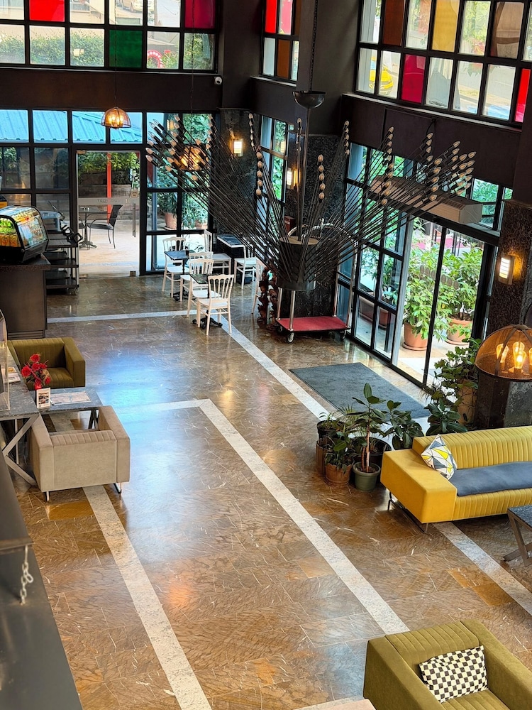 Mugwort Hotel and Spa 41/49