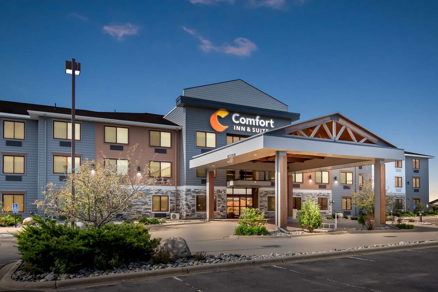 Comfort Inn and Suites Mountain Iron And Virginia 4/30