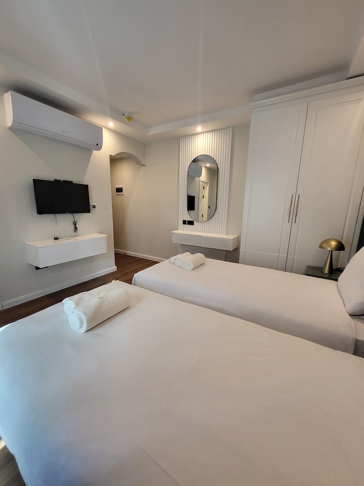 غرفة مفردة بسرير مزدوج بإطلالة جزئية على البحر، Carlton Hotel Malta 6/9