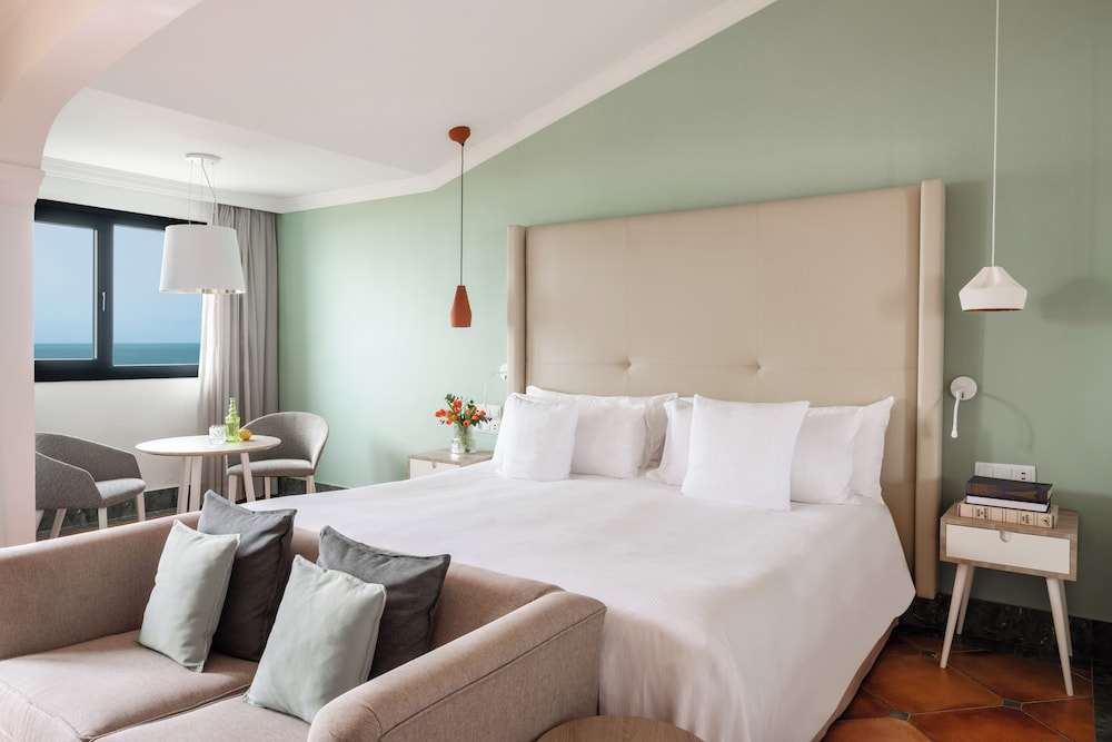 Red Level, Twin Beds, Ocean Front