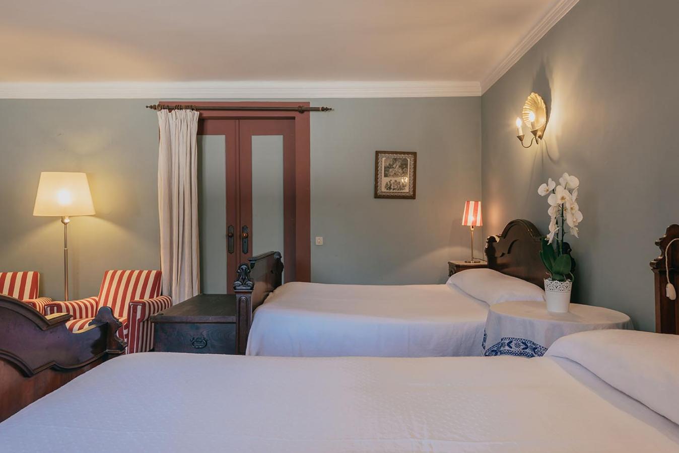 Casa Dos Pombais 7/19