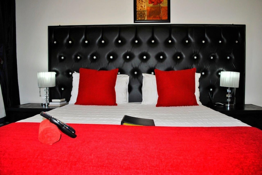 Lapologa Bed And Breakfast 14/34