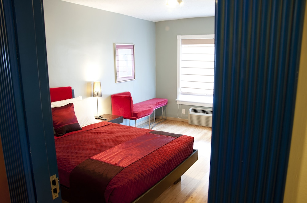 Ponce De Leon Hotel 16/50