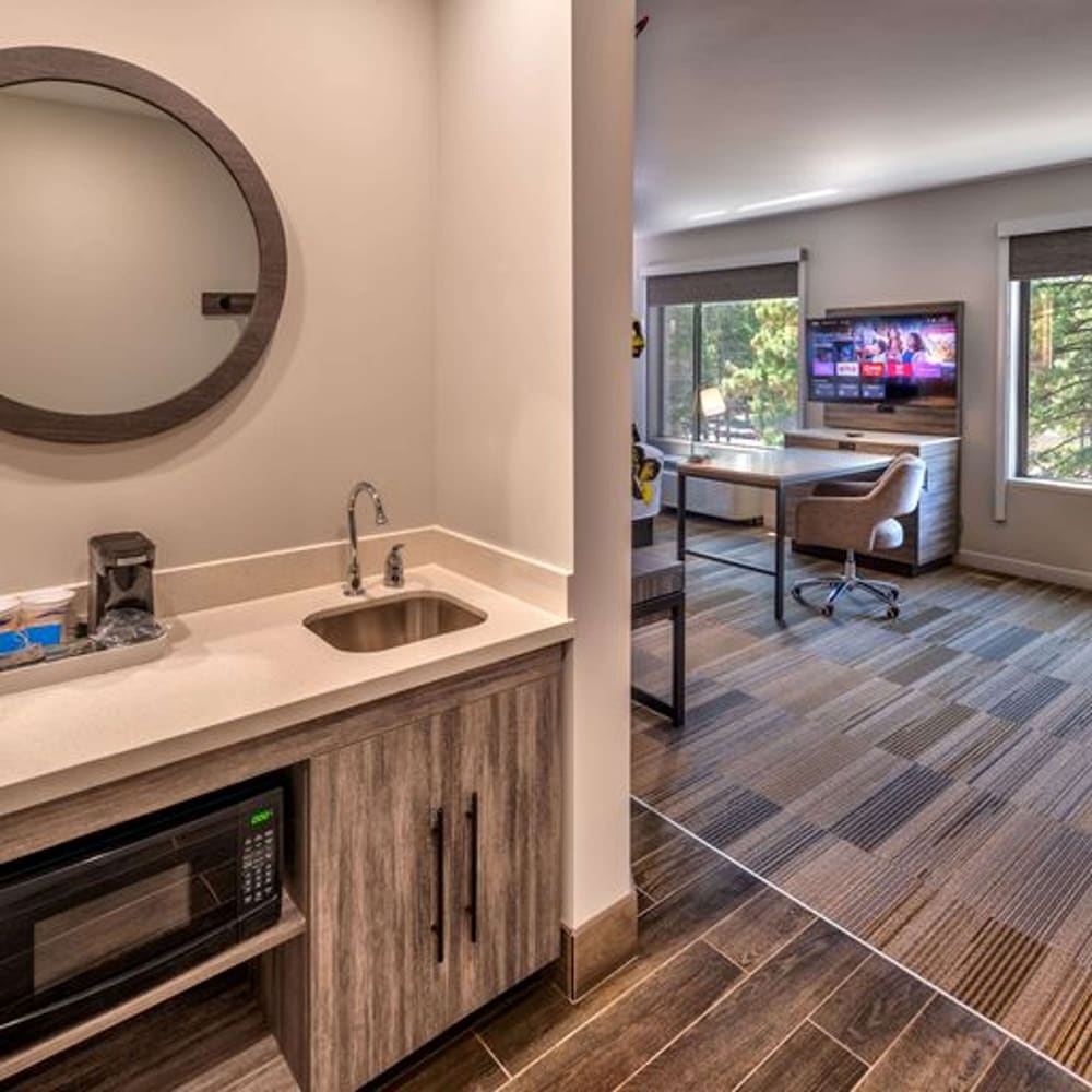 Hampton Inn and Suites South Lake Tahoe 14/39