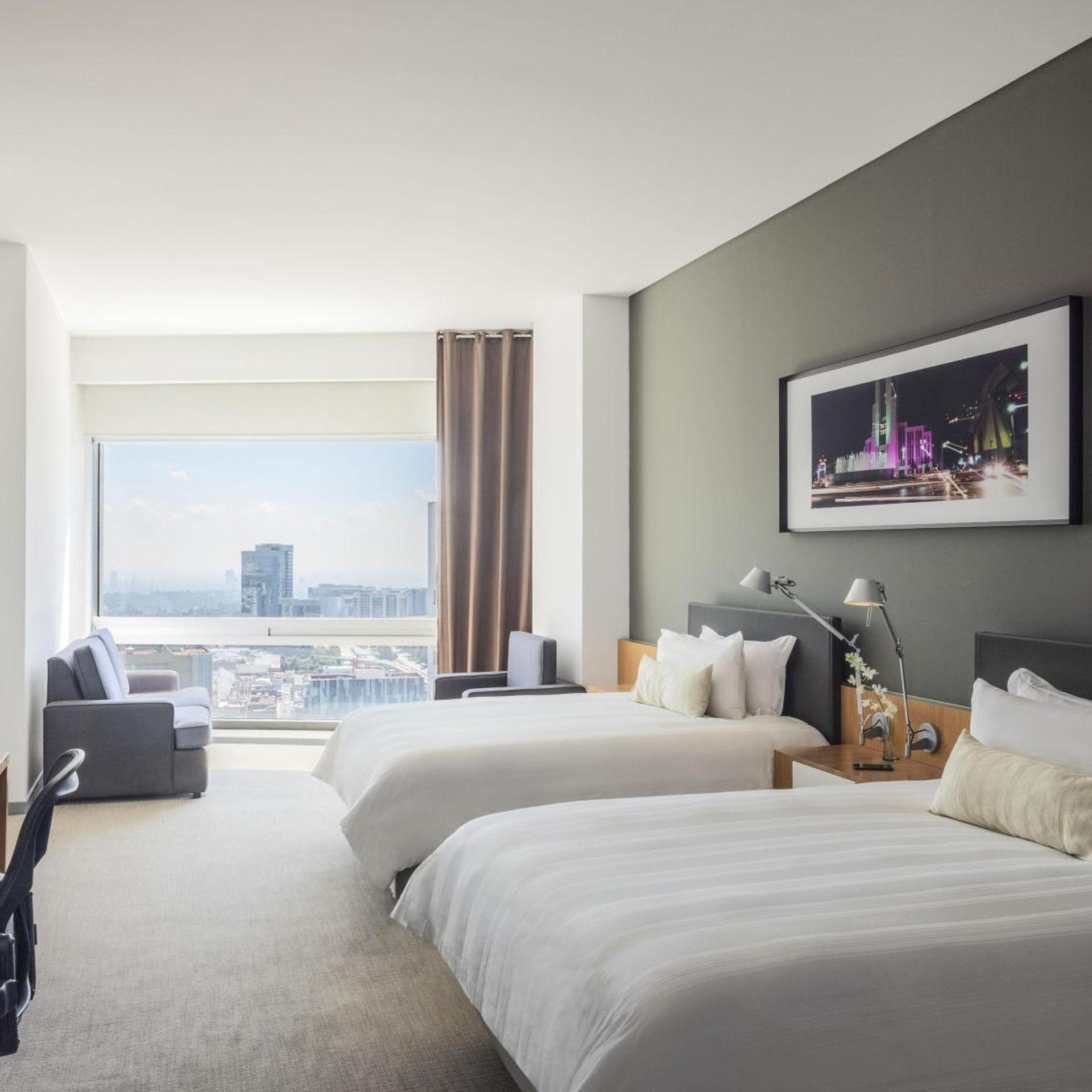 غرفة ديلوكس بسريرين كوين بإطلالة، The Paragon Hotel Mexico City Santa Fe by Accor 3/9