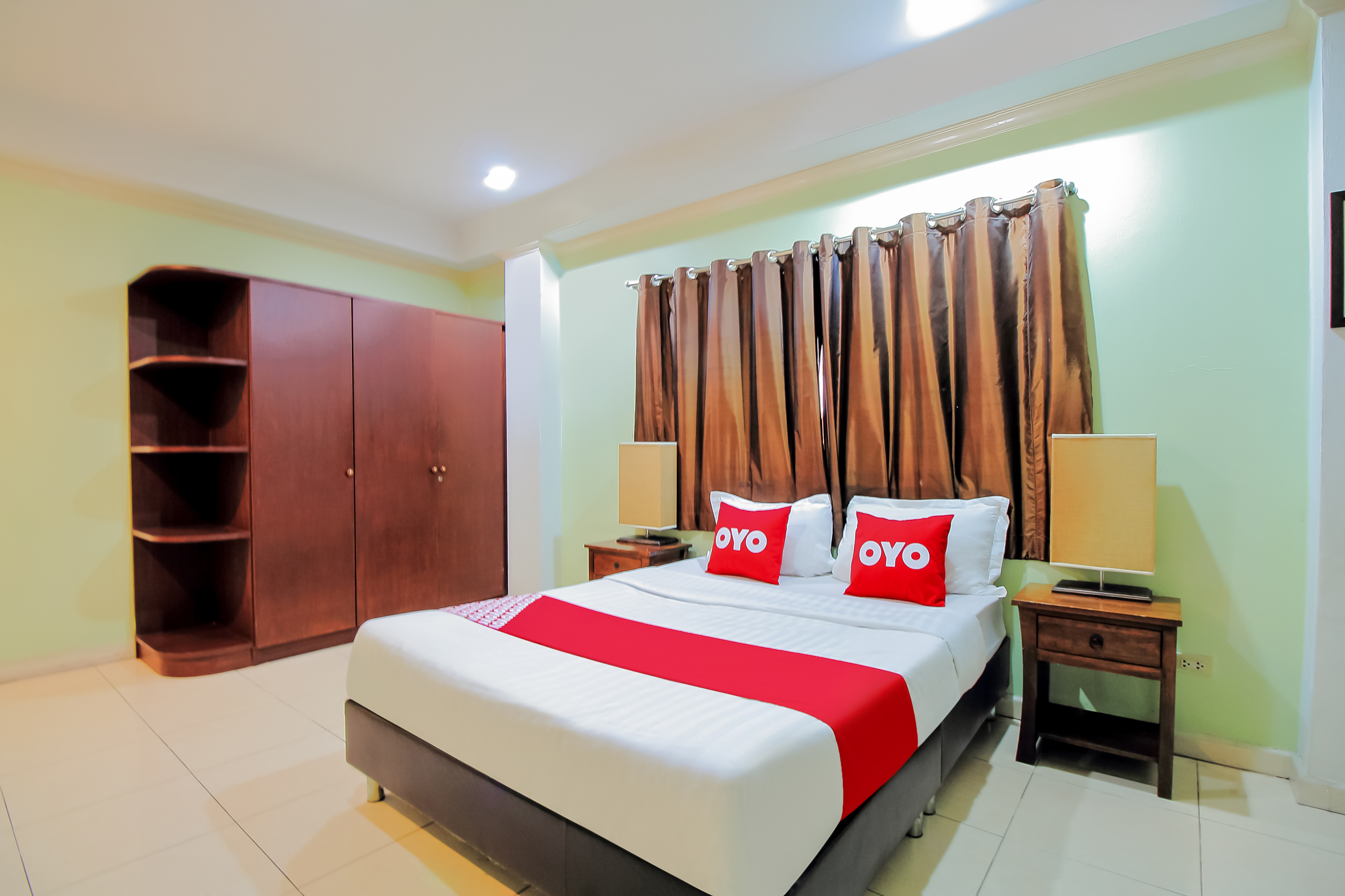 Royal Pimand Serviced Apartment 11/36