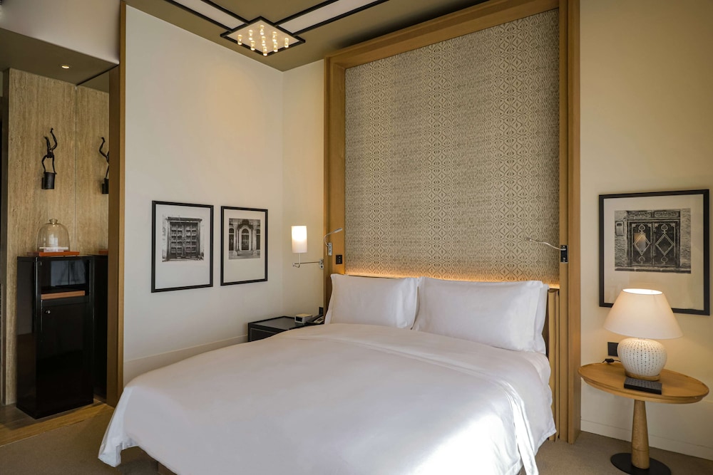 Grand Hyatt Gurgaon 12/48