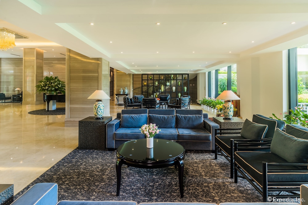 Elegant Suites Westlake 44/72