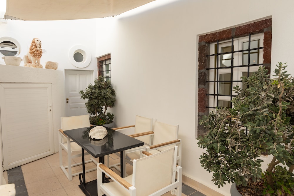 The Tsitouras Collection Hotel 6/50