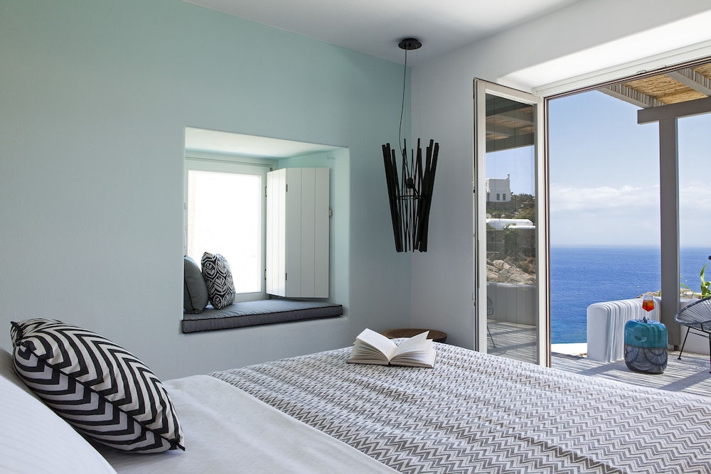 SUITE PANORAMA SEA VIEW JETTED TUB