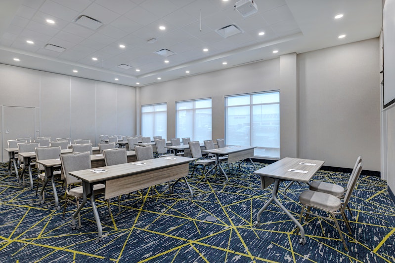 Hampton Inn & Suites by Hilton Burlington Toronto 45/51