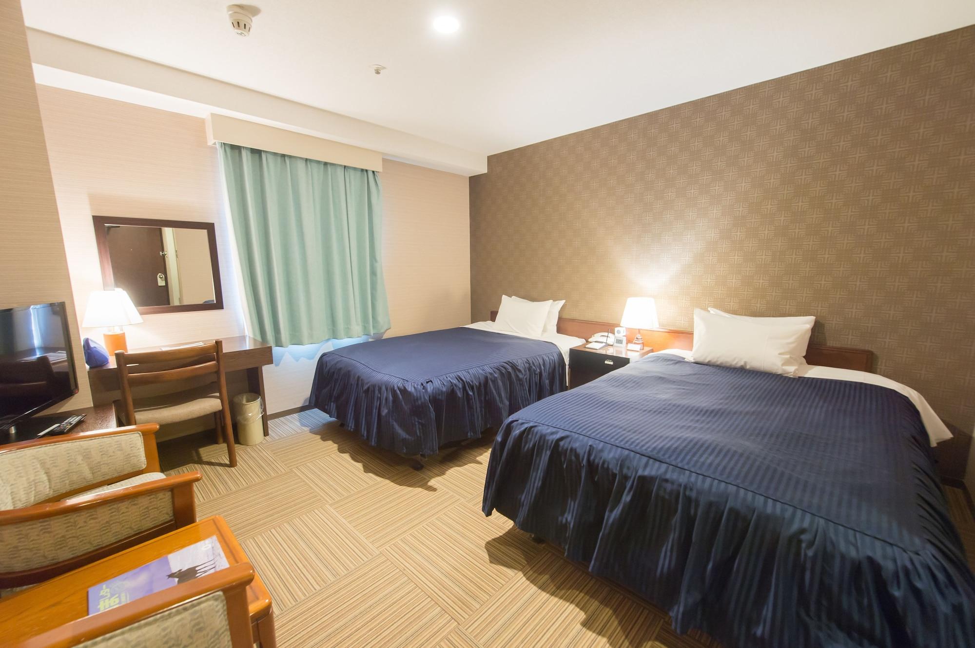 Standard, Twin Beds