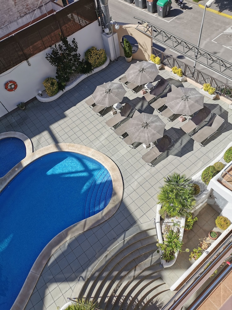 Hotel Petit Palau Adults Only 9/71